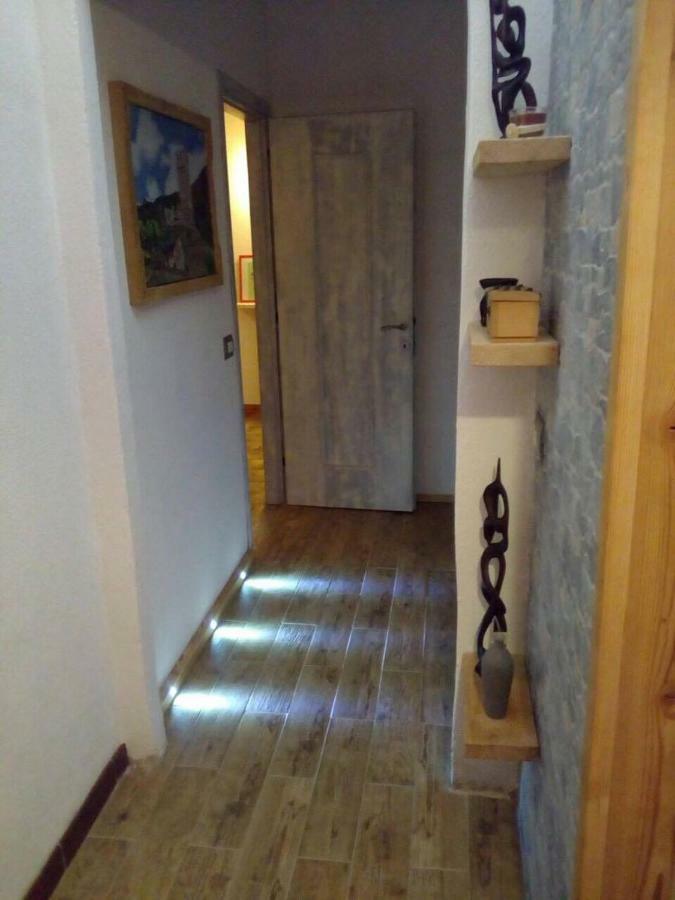 Free Hugs Hotell Mazzo di Valtellina Eksteriør bilde